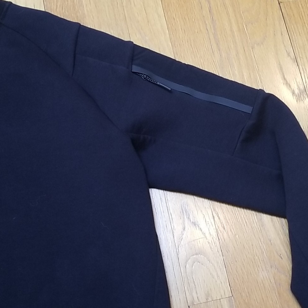 Nike Tech Crewneck - Picture 3 of 4